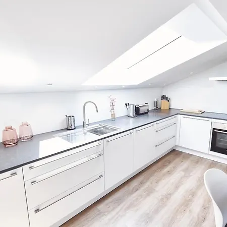 Sonnhof - Luxus Alpine Penthouse, Neu Moebliert * Bad Wiessee