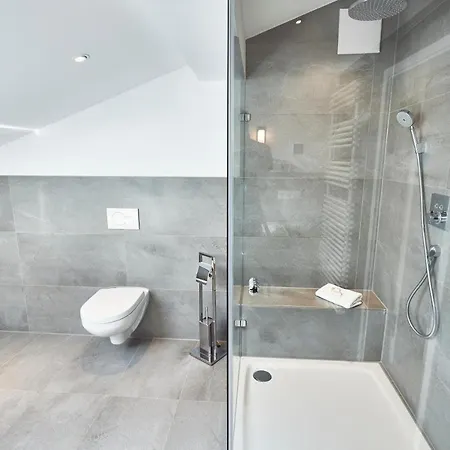 Sonnhof - Luxus Alpine Penthouse, Neu Moebliert Appartamento Bad Wiessee