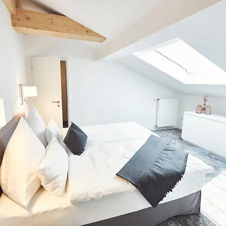 Sonnhof - Luxus Alpine Penthouse, Neu Moebliert