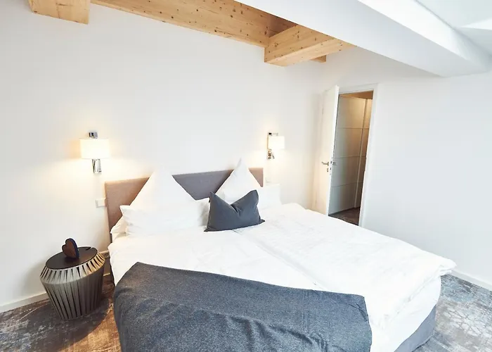 Apartamento Sonnhof - Luxus Alpine Penthouse NEU ausgestattet für 8 Personen Bad Wiessee